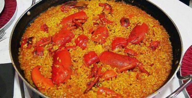 paella arroz con bogavante